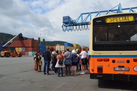 Visite exclusive du Port autonome de Liège en bus ancêtre